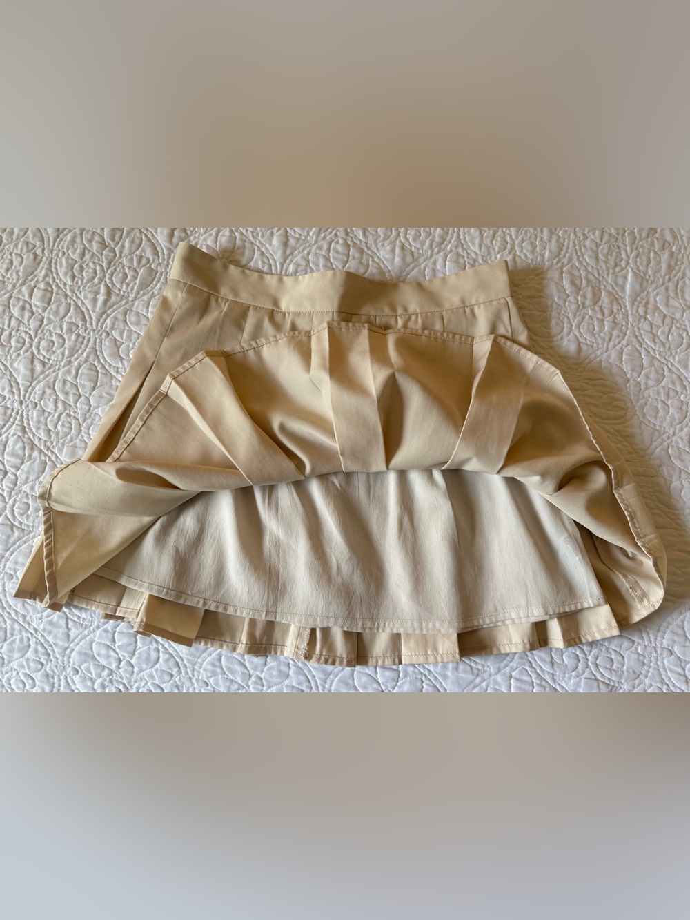 Forever 21 Junior’s L Pleated Lined Khaki Skirt - Picture 3 of 6